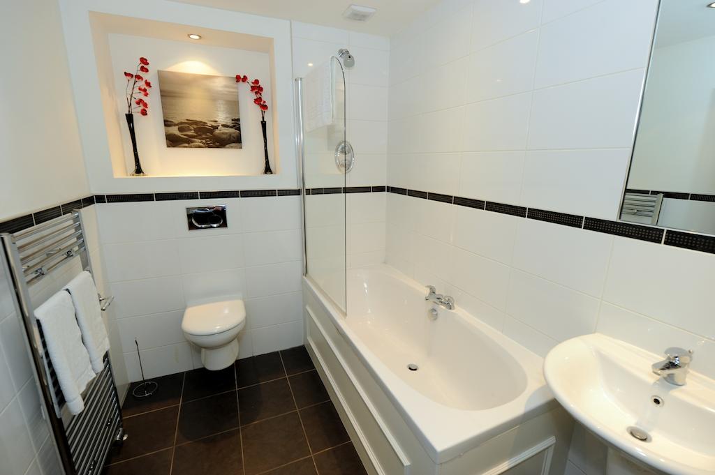 Aberdeen-Serviced-Aparthotels---City-Centre-Apartments-Dee-Street-UK---Urban-Stay-5