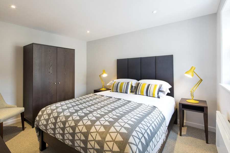 St James’s Parade Apartments Serviced Apartments - Bath | Urban Stay