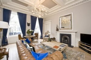 Cheap Accommodation Edinburgh - Rutland Square Apartments - Edinburgh Castle - Urban Stay 1