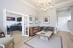 Cheap Accommodation Edinburgh - Rutland Square Apartments - Edinburgh Castle - Urban Stay 6