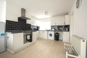Corporate Accommodation in Leeds - Haven House Apartments Near Middleton Park - Urban Stay 3