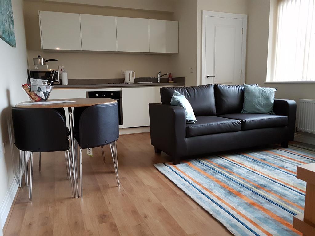 Corporate Apartments West Drayton, UK Available Now I Book Albany House Apartments in West Drayton I Featuring SKY Channels, Free Wi-Fi and Housekeeping