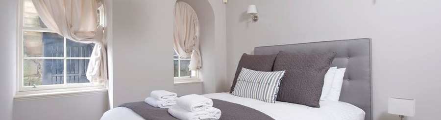 Edinburgh Self-catering Accommodation-Q-Residence Apartments-Queen Street Short Let Apartments-Urban Stay 16 Edinburgh Self-catering Accommodation-Q-Residence Apartments-Queen Street Short Let Apartments-Urban Stay 16