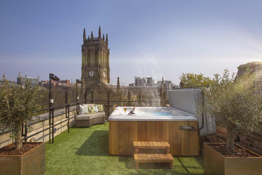 Leeds-Accommodation---Serviced-Apartments-in-Church-Row---Luxury-Apartments-in-Leeds-Arena---Urban-Stay
