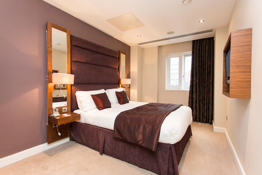 Leeds-Luxury-Apartments---Park-Place-Apartments-Near-Leeds-Town-Hall---Urban-Stay-4