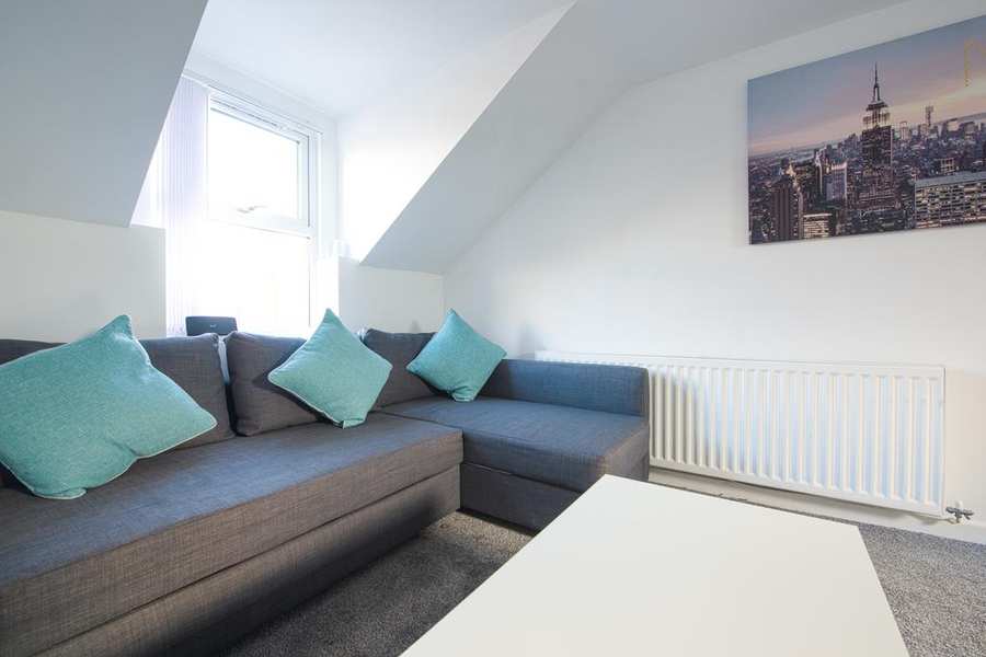 St James House Serviced Apartments - Leeds | Urban Stay