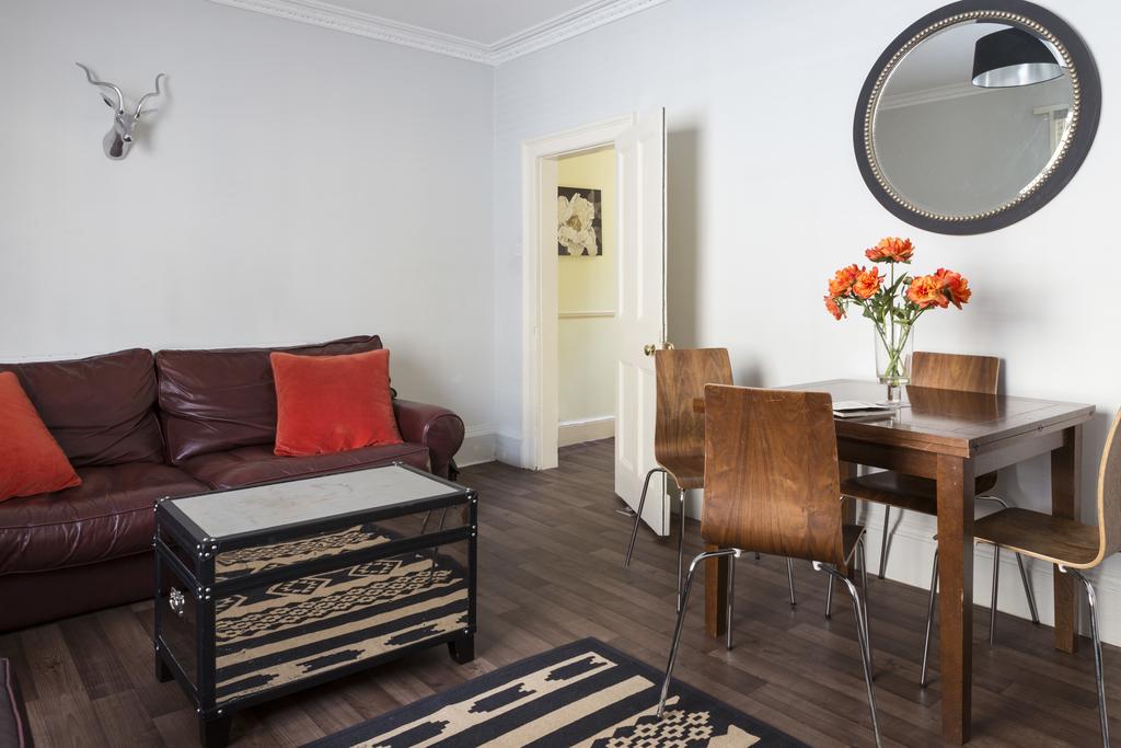 St James’s Parade Apartments Serviced Apartments - Bath | Urban Stay