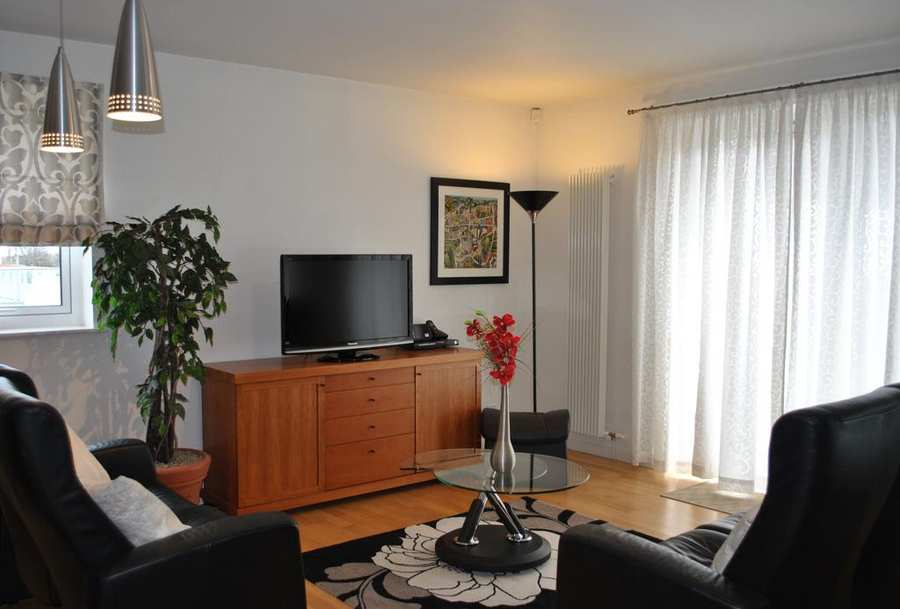 Holyrood Apartments Serviced Apartments - Edinburgh | Urban Stay