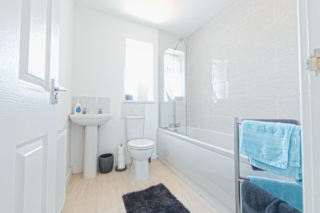 Serviced-Accommodation-in-Leeds---Sutton-House-Apartments---Urban-Stay-2