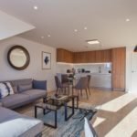 Staines-Upon-Thames Serviced Apartments - Heathrow South Apartments Near Thorpe Park - Urban Stay 5