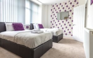 Swindon Serviced Accommodation - Wessex Court Apartments - Lydiard Park - Urban Stay 12