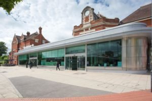 Basingstoke Luxury Corporate Apartments - Sherborne House Apartments Near Festival Place Shopping Centre - Urban Stay 11