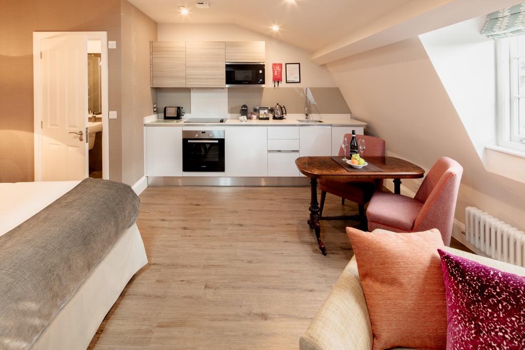Bristol-Luxury-Accommodation---Beech-House-Apartments-Near-University-of-Bristol---Urban-Stay-12