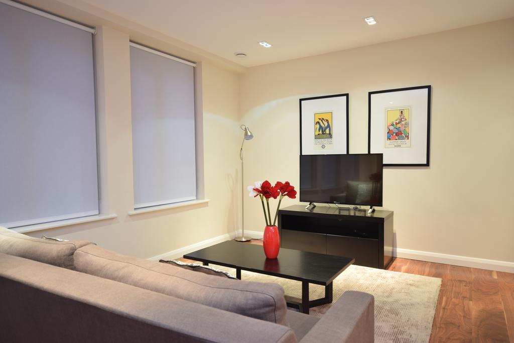 Corporate-Apartments-Holborn---Aston-House-Apartments-Near-St-Paul's-Cathedral---Urban-Stay-10
