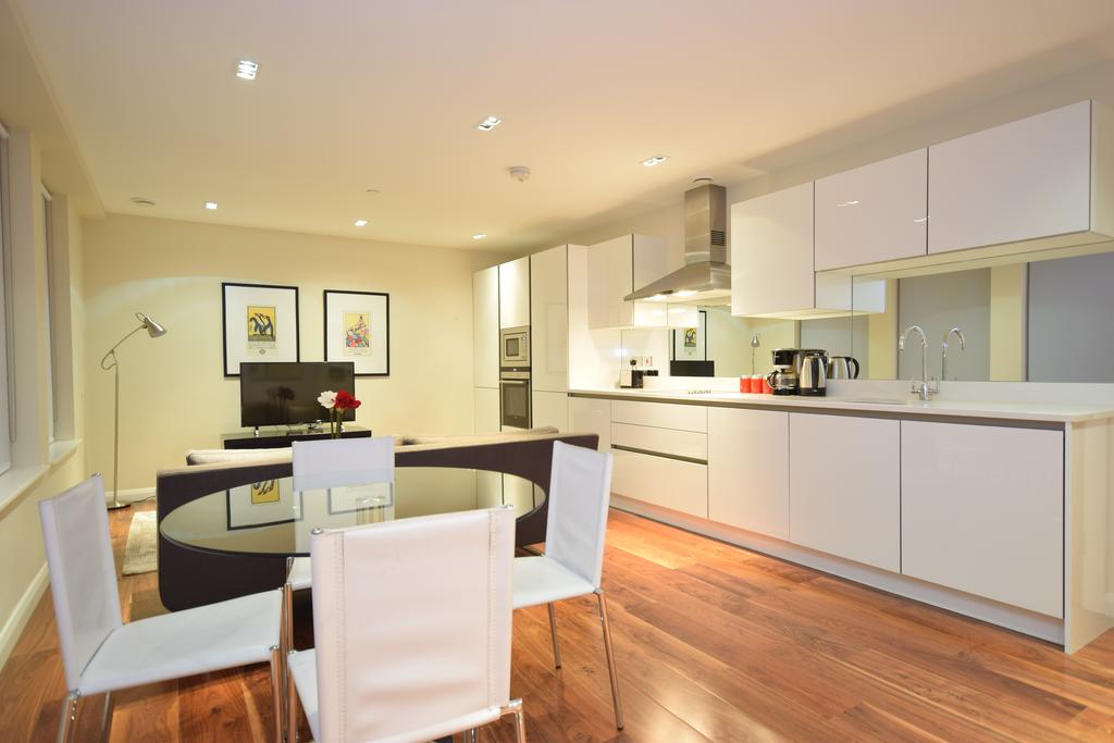 Corporate-Apartments-Holborn---Aston-House-Apartments-Near-St-Paul's-Cathedral---Urban-Stay-3
