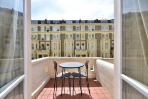 Earl's Court Serviced Apartments - Penywern Road Apartments Near Earl's Court Tube Station - Urban Stay 23