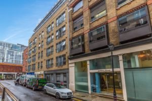 Book Liverpool Street Luxury Accommodation located near Brick Lane & Sky Garden at low-cost. We offer 2 bedrooms, a flat-screen TV.