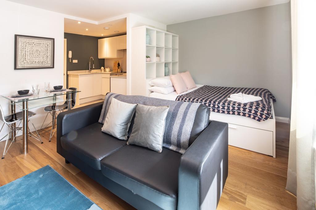 Luxury-Accommodation-Bristol---Alison-Court-Apartments-Near-Clifton-College---Urban-Stay-3