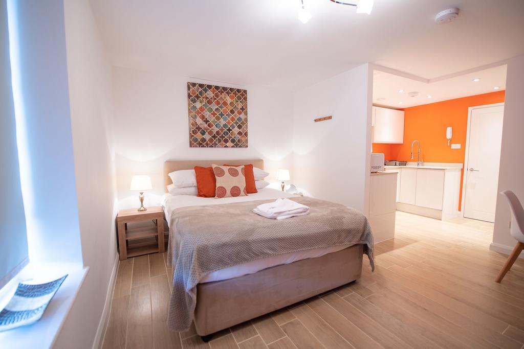 Luxury-Accommodation-Bristol---Alison-Court-Apartments-Near-Clifton-College---Urban-Stay-5