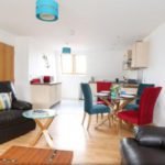 Serviced Accommodation Leamington Spa - Manor House Apartments Near Leamington Spa train station - Urban Stay 1