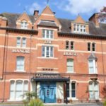 Serviced Accommodation Leamington Spa - Manor House Apartments Near Leamington Spa train station - Urban Stay 6