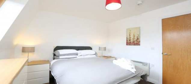 Serviced Accommodation Leamington Spa - Manor House Apartments Near Leamington Spa train station - Urban Stay 7