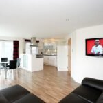 Book Aberdeen Luxury Corporate Accommodation located near St Mary's Cathedral & Aberdeen Music Hall. We offer an oven, smart TV & Free Wi-Fi. Urban Stay