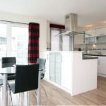 Book Aberdeen Luxury Corporate Accommodation located near St Mary's Cathedral & Aberdeen Music Hall. We offer an oven, smart TV & Free Wi-Fi. Urban Stay