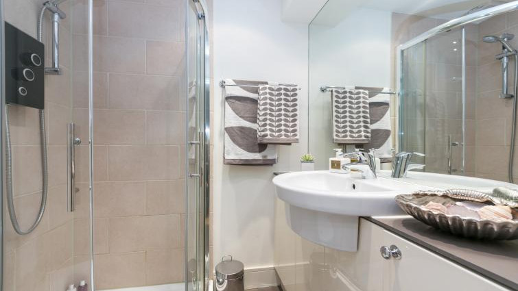 Bayswater-Serviced-Accommodation---Craven-Hill-Apartments-Near-Lancaster-Gate-underground-tube-station---Urban-Stay-11Bayswater-Serviced-Accommodation---Craven-Hill-Apartments-Near-Lancaster-Gate-underground-tube-station---Urban-Stay-11