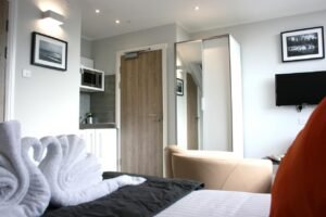 Looking for affordable apartments within easy commute to Croydon? Why not book our Corporate Accommodation Croydon. Call today for great rates.