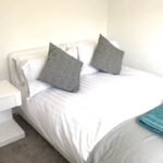 Harwell Serviced Accommodation - North Drive Apartments Oxfordshire - Urban Stay