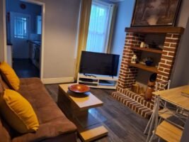 Book Luton Luxury Serviced Accommodation near Luton Airport and Luton Business Parks. Book cheap Corporate self-Catering Apartments now!