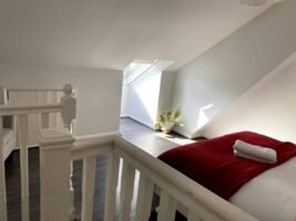 Book Luton Luxury Serviced Accommodation near Luton Airport and Luton Business Parks. Book cheap Corporate self-Catering Apartments now!