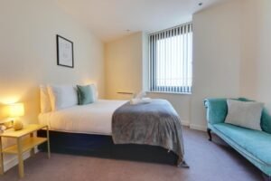 Serviced Accommodation Sheffield - St Paul's Apartments UK