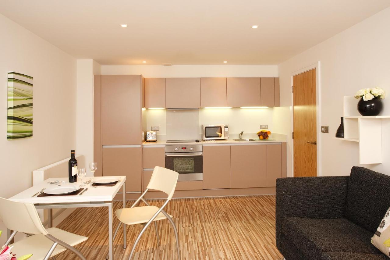 Short-Let-Apartments-Holborn---Accommodation-Near-Farringdon-Russel-Square---Short-Lets-London-City---Urban-Stay