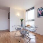 Serviced Apartments Sheffield - West One Accommodation South Yorkshire UK - Free Wifi Parking - Urban Stay