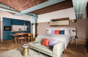 Book this luxury Self Catering Accommodation at Manchester Piccadilly today! This corporate accommodation is cheaper than a hotel!