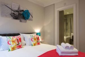 Book the perfect Short Let Apartment West London near Heathrow Airport. Our executive accommodation is cheaper than a hotel!
