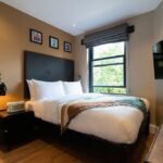 Serviced Accommodation West London at Urban Stay. Fully equipped apartments in Hammersmith with easy transport links. Book Now