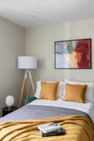 Our London Short Let Accommodation in the City comes with modern interiors, free Wifi, lift, on-site gym and private garden. Book it now! | Urban Stay