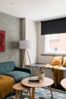 Our London Short Let Accommodation in the City comes with modern interiors, free Wifi, lift, on-site gym and private garden. Book it now! | Urban Stay