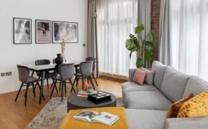 Book our exquisite Central London Serviced Accommodation with and modern interior and excellent location for long and short stays now!