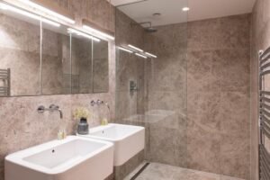 Book our exquisite Central London Serviced Accommodation with and modern interior and excellent location for long and short stays now!