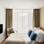 Modern East London Serviced Accommodation with lift, wifi, and 24h reception. We offer the Cheapest Corporate Rates for Business Travellers!
