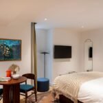 Modern East London Serviced Accommodation with lift, wifi, and 24h reception. We offer the Cheapest Corporate Rates for Business Travellers!