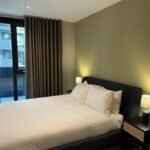 Wembley Serviced Accommodation near Wembley Stadium with lift access, balcony, Smart TV, Wifi, 24h reception, cinema and roof garden!
