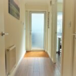 London Short Let Apartment - Surbiton Free Wifi On-site Parking Serviced Apartments - Urban Stay