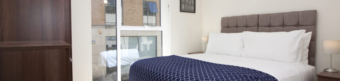 London Short Let Apartment - Surbiton Free Wifi On-site Parking Serviced Apartments - Urban Stay