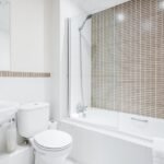 Self-Catering Apartments Leatherhead - Leret Way Free Wifif On-Site Parking Transfer Apartments - Urban Stay