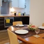 Serviced Accommodation Guildford - Abbots Place Garden Parking Free Wifi Apartments - Urban Stay